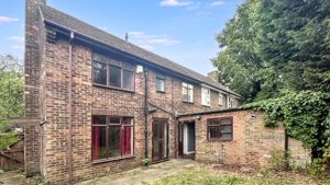 Photo 11- click for photo gallery